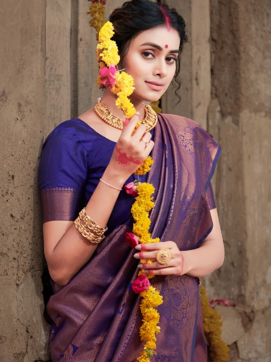 FRESH ARRIVAL️

*CATALOG : MAHALAXMI*

Pure softy silk saree with  orignal kuberapattu weaving and  uploaded by Aanvi fab on 6/2/2024