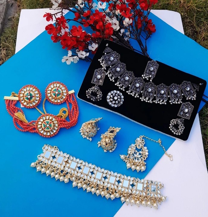 Kundan necklace combos uploaded by Sb designs on 2/17/2023
