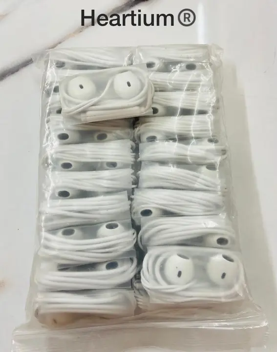 New OPPO VIVO MI SAMSUNG HIGH SOUND QUALITY CANDY EARPHONE uploaded by Heartium®️ Company on 2/17/2023