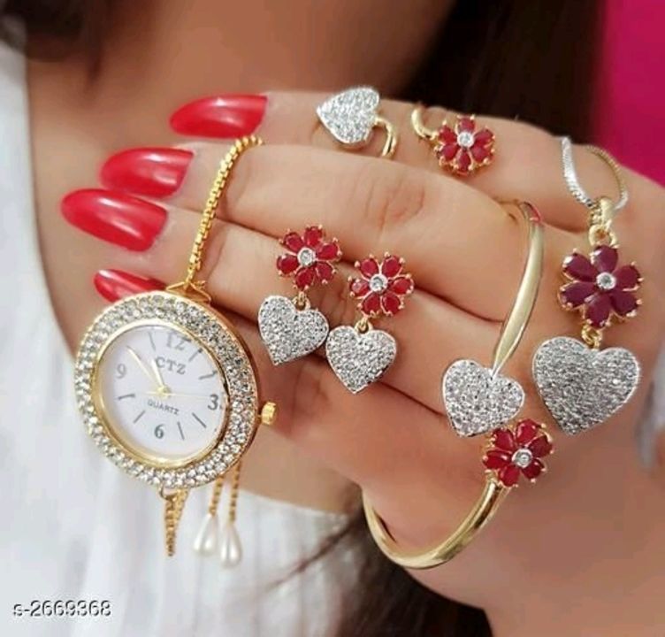 Attractive women's jewellery set uploaded by business on 2/21/2021