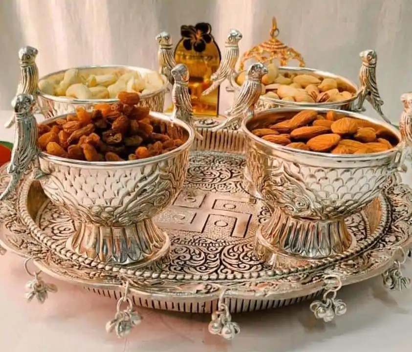 GERMAN SILVER THALI AND 4 BOWLS  uploaded by business on 2/18/2023