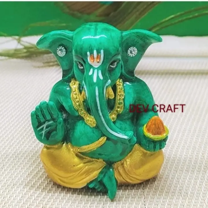 Ganesha Premium polyresin Lord Ganesha for Car Dashboard Ganesha Ganpati Idol God of Succes

 uploaded by Dev craft on 2/18/2023