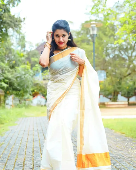 Kerala sarees uploaded by Sri Nanthini Tex on 2/18/2023