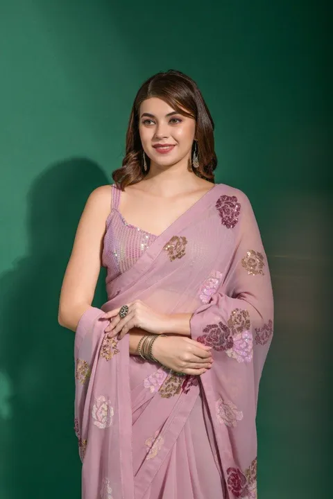 4 seq saree uploaded by business on 2/18/2023