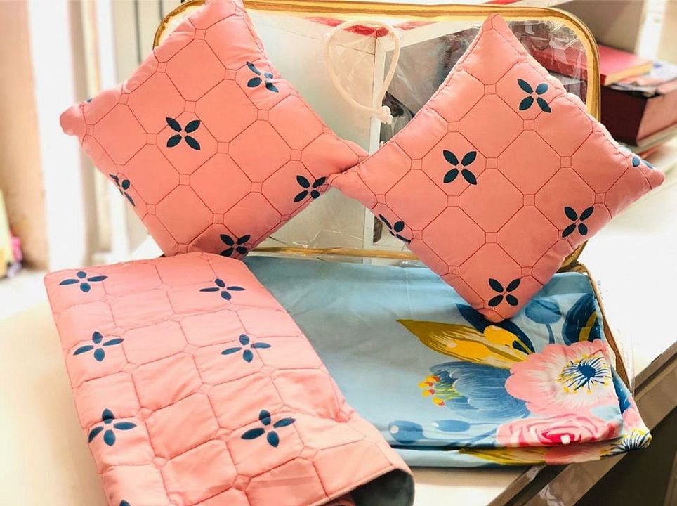 Five piece Bedsheet Set uploaded by Srikumar Textile on 7/8/2020