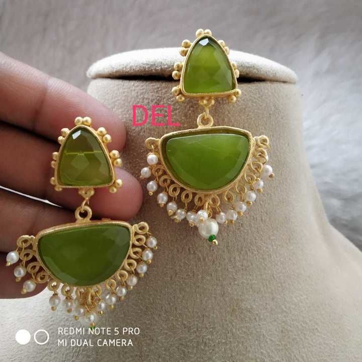 Post image 290/- plus shipping no COD
Chat with me to order
Happy shopping 😊