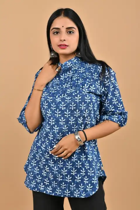 For your casual day out, this cotton easy-breezy top is a must-have for the summer. It has a round n uploaded by Saiba hand block on 2/19/2023