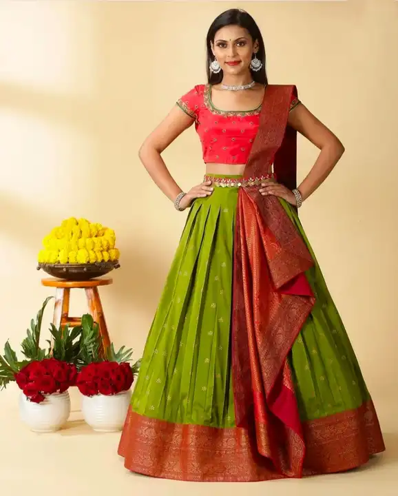 Help saree  uploaded by Divya Fashion on 2/19/2023