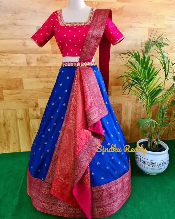 Help saree  uploaded by Divya Fashion on 2/19/2023