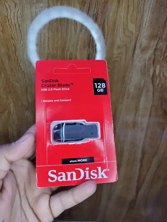 SanDisk 128 GB pendrive original uploaded by business on 2/19/2023