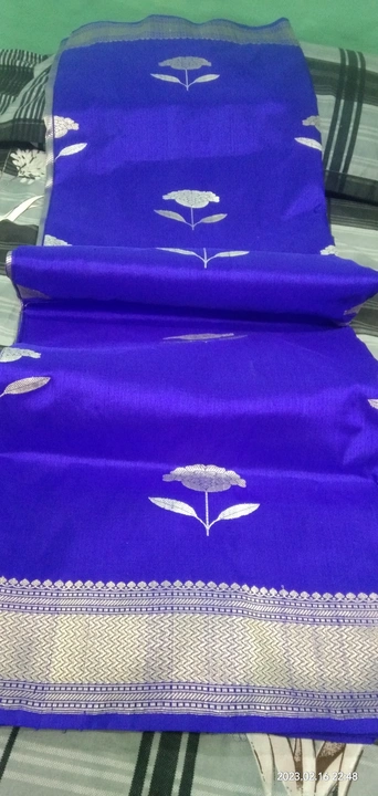 Banarsi saree pure silk uploaded by business on 2/20/2023