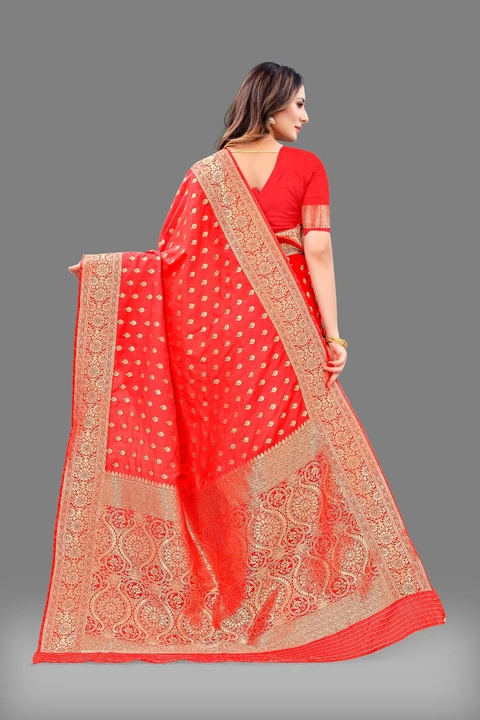 Banarasi silk saree for wedding wears  uploaded by DHANANJAY CREATION  on 2/20/2023