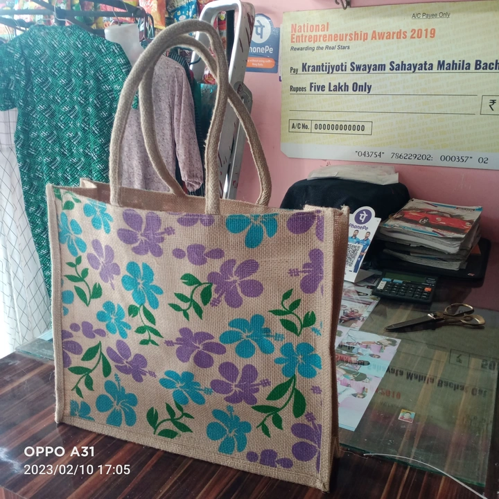 Floral print jute bags  uploaded by business on 2/20/2023