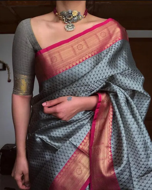 Kanjivaram silk saree for wedding wears  uploaded by DHANANJAY CREATION  on 2/20/2023