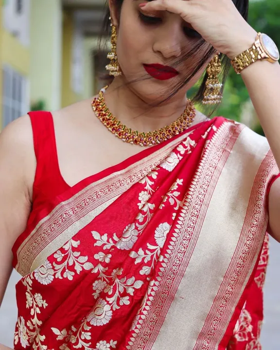Kanjivaram silk saree for wedding wears  uploaded by DHANANJAY CREATION  on 2/20/2023