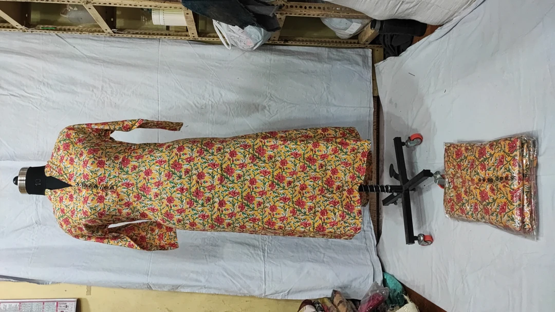 Kurti gown uploaded by M Fashion on 2/20/2023