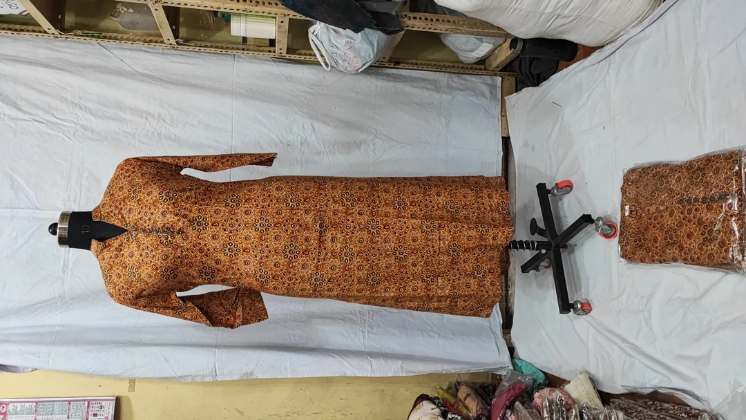 Kurti gown uploaded by M Fashion on 2/20/2023