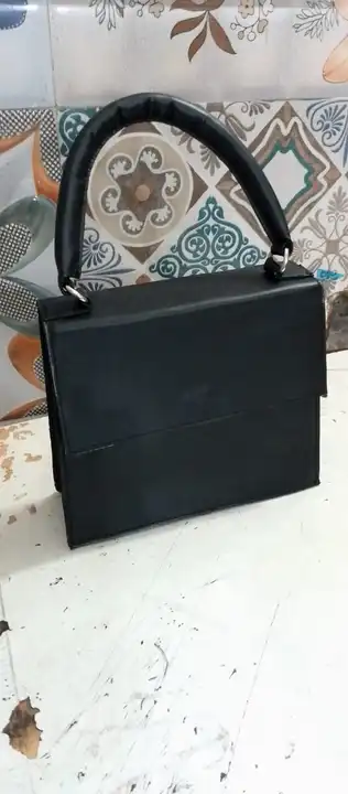Post image 100% leather bag