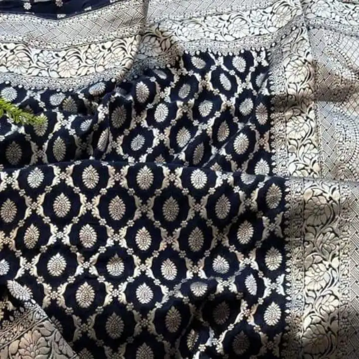 fabric jorjat daybal buta jal  uploaded by ziya silk saree on 2/21/2023