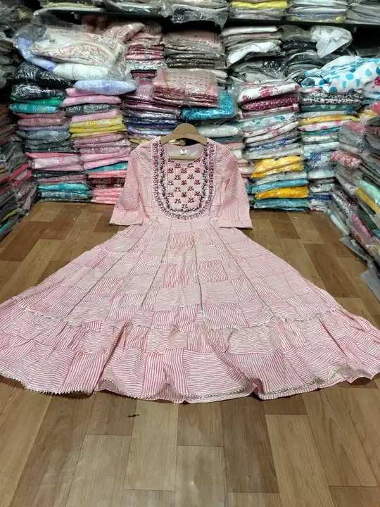 ️Reyon Gown️

    Anarkali Gown  uploaded by Anmol Fashion House on 5/29/2024