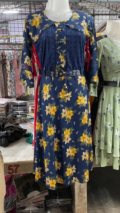 Product uploaded by Meran @mezan .dress 👗 on 2/22/2023