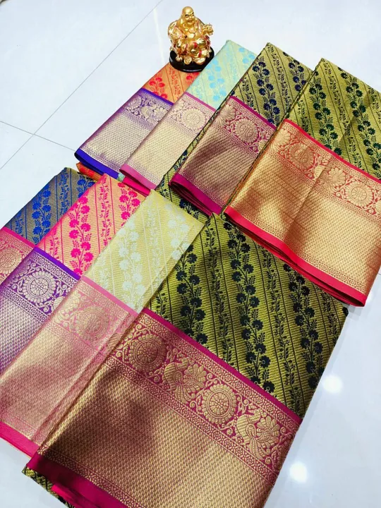 

Upcoming trend🔥

*Fabric*- Kanchipuram pattu silk Saree  5.50m length 

*Blouse*- zari wewing des uploaded by Vishal trendz 1011 avadh textile market on 2/22/2023