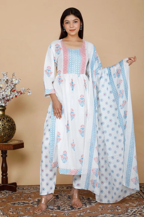 Post image I want 1-10 pieces of Casual kurta set at a total order value of 1000. I am looking for 40,46. Please send me price if you have this available.
