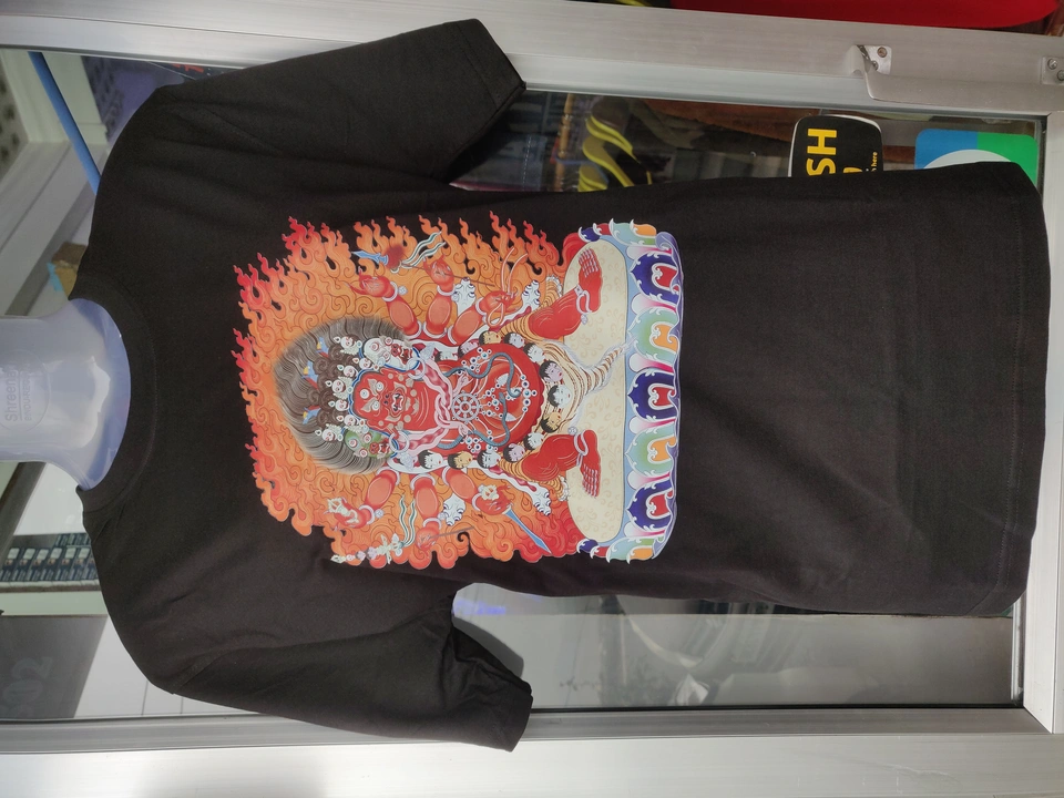Post image Traditional Buddhist art Yama thanka printed Tshirt.
180 GSM Cotton fabric.
Premium Biowashed. 
100% ring spun cotton 
No shrinkage and true to size.
MoQ: 5 pcs
Sizes: M, L, XL
COD available
Return only in case of defective product.