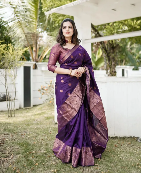 Product uploaded by sarees_collection163 on 2/23/2023
