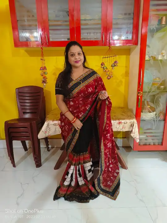 Post image I want 11-50 pieces of Saree at a total order value of 10000. I am looking for Samblpuri  cotton silk saree Available . Please send me price if you have this available.