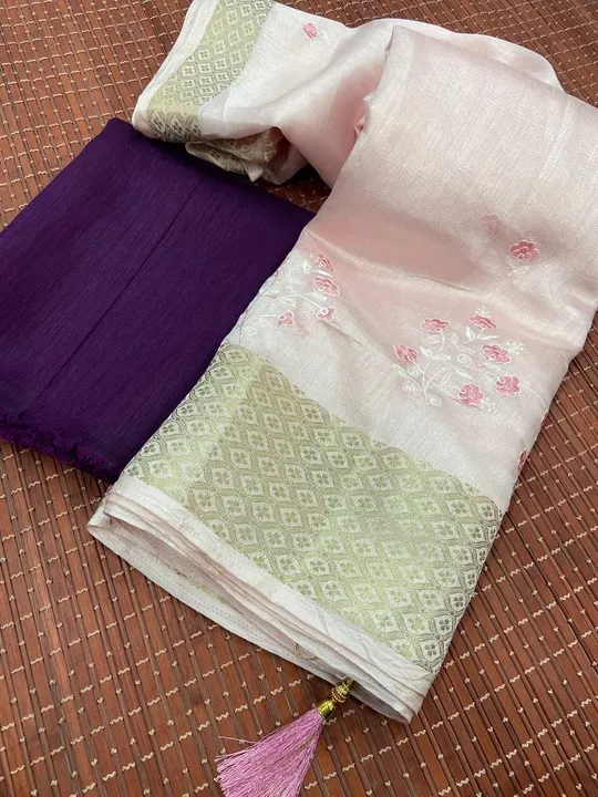 _*Fresh Arrival🔥🔥*_

Beautiful Cotton Weave Border And Multy Thread Work With Bangalori Blouse 

_ uploaded by Vishal trendz 1011 avadh textile market on 2/23/2023
