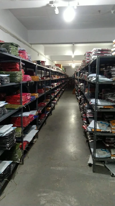 Warehouse Store Images of DYRECT DEALS