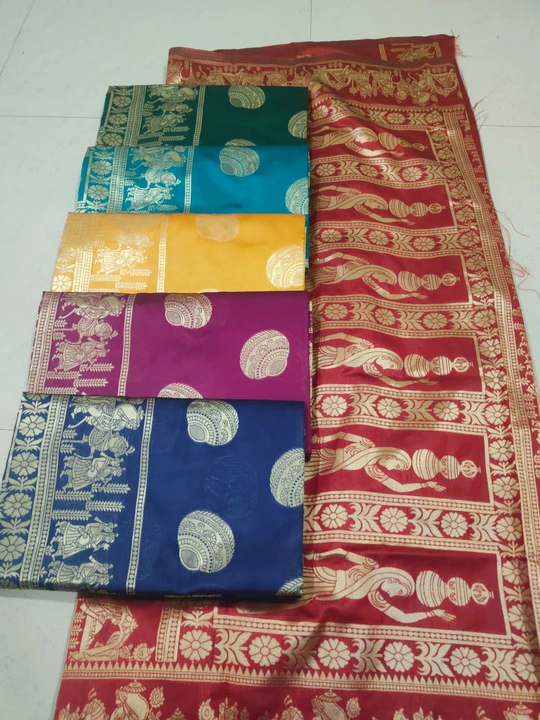 Shubh muhurat banarasi silk saree uploaded by 7 dream collection on 2/25/2023