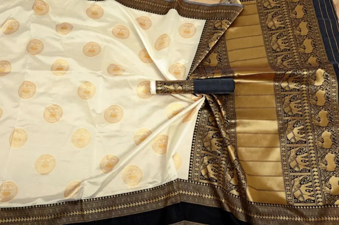 Kanjivaram silk saree  uploaded by DHANANJAY CREATIONS on 2/25/2023