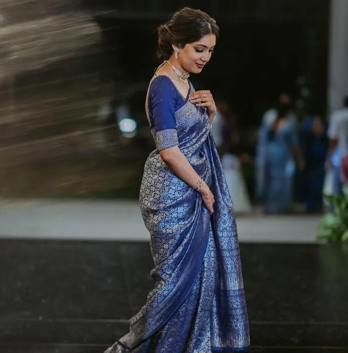 Zari design Banarasi silk saree  uploaded by DHANANJAY CREATIONS on 2/25/2023