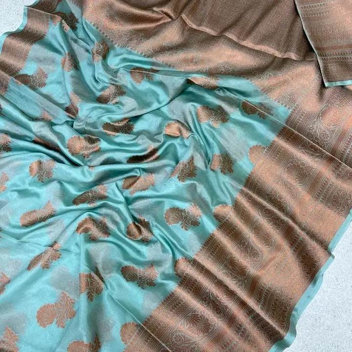 Banarsi fancy semi dupion 

Warm silk saree 

 uploaded by A One Saree's  on 2/25/2023
