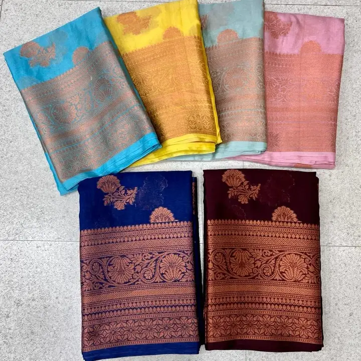 Banarsi fancy semi dupion 

Warm silk saree 

 uploaded by A One Saree's  on 2/25/2023