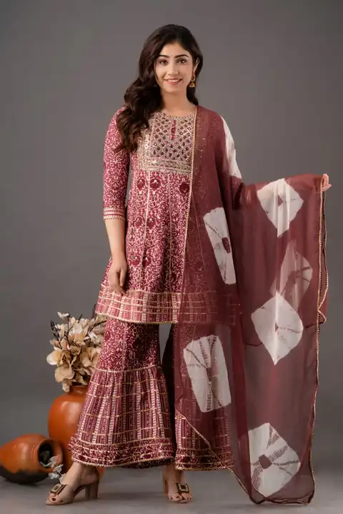 Traditional suit  uploaded by Jaipuri Fashion Point  on 2/25/2023