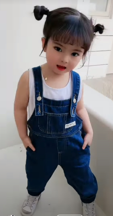 Kid's jumpsuit in denim 6,7,8 years  uploaded by business on 2/26/2023