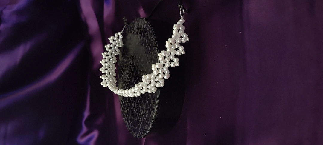 Product image of Handmade Pearl Tiaras, price: Rs. 129, ID: handmade-pearl-tiaras-6b4ccf0b