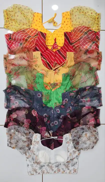 Blouse aur ganja fabric uploaded by Jay Maa Creation blouse on 2/27/2023