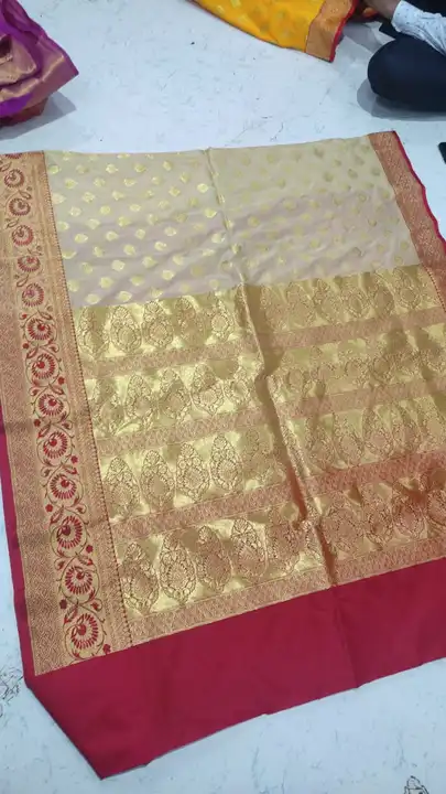 Banarasi silk saree uploaded by K-Naz silk international on 2/27/2023