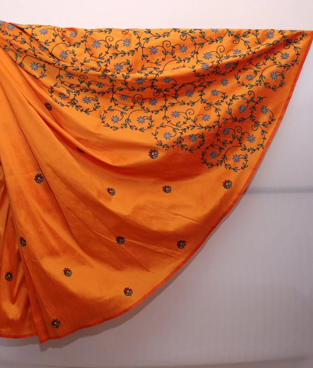 Handcrafted silk saree uploaded by Innovative Craft Center on 2/27/2023