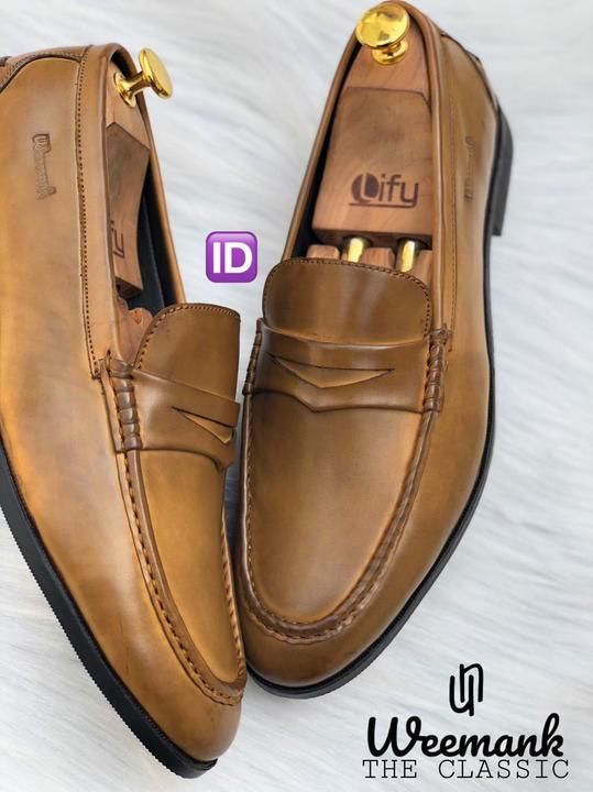 Post image ⛎ *——WEEMANK®️——* ⛎
_THE TASSEL LOAFER_

Sizes - 6️⃣7️⃣8️⃣9️⃣🔟
_IMPORTED SOFT PU LEATHER_
_ANTI-SKID LITE WEIGHT PHYLON SOLE_
PRICE - *₹1080/-* 😍😍
*Free Shipping... ✈️*

*“LEAP TO COMFORT”*

Note - *PLZ DON’T COMPARE* WEEMANK *ARTICLES WITH LOW QUALITY SHOES... THESE ALL R MADE UP WITH HIGH QUALITY MATERIAL ND REASONABLE IN PRICE*