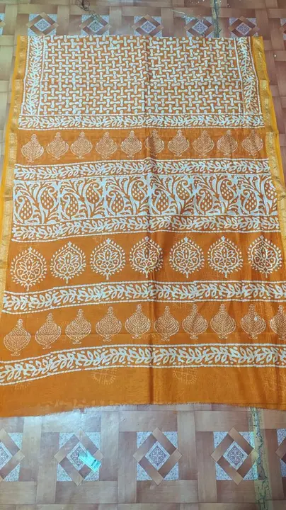 Maheshwari silk saree uploaded by Amina batik print on 2/27/2023