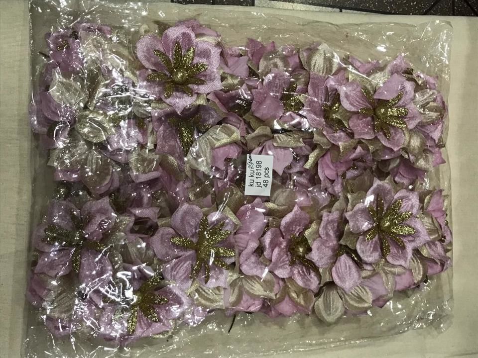 Packing and craft  flowers  uploaded by business on 2/23/2021