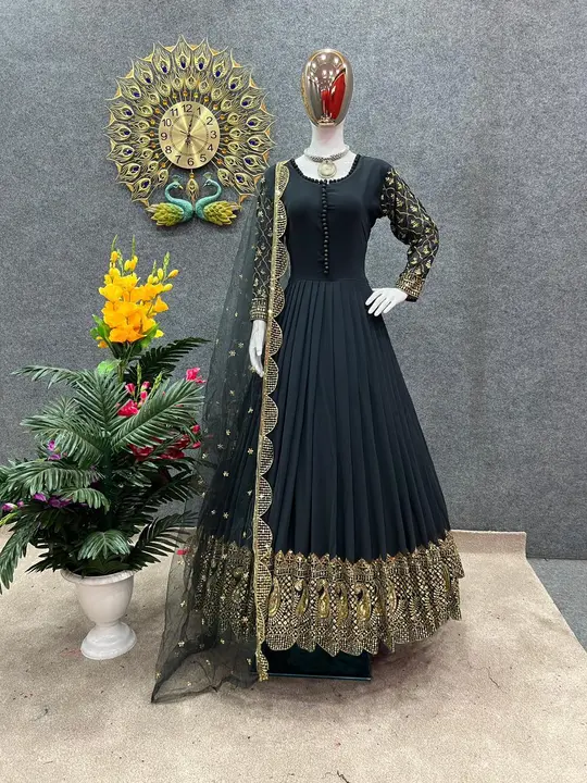 heavy design dress with dupatta uploaded by business on 2/28/2023