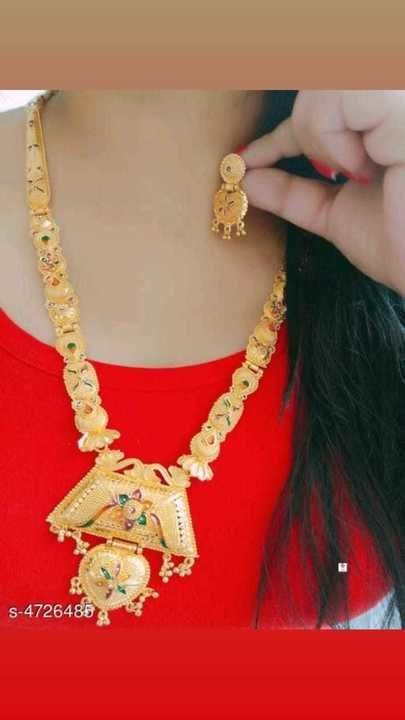 Post image Free gift Women'S One Gram Gold Jewellery Set

Base Metal: Alloy
Plating: Gold Plated
Stone Type: Artificial Stones

Sizing: Adjustable
Type: Necklace Earrings 
Multipack: 
Price 350