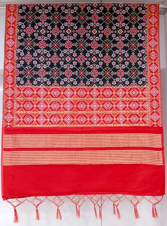 Banarasi duptta  uploaded by Z i silk fabrics on 2/28/2023
