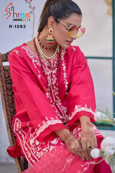 Pakistan suits  uploaded by Divya Fashion on 3/1/2023